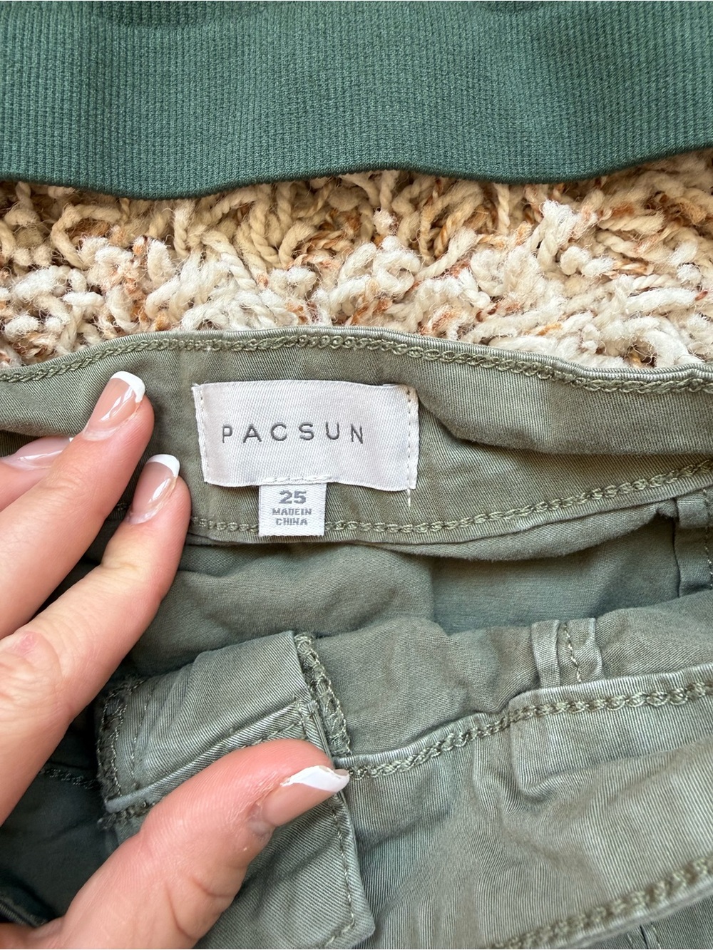 Garage& Urban Outfitters crop tops & Pacsun skirt - Picture 7 of 8